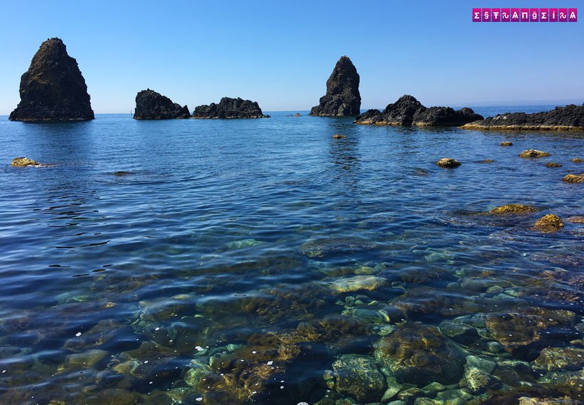 sicilia-italia-praia-vulcanica