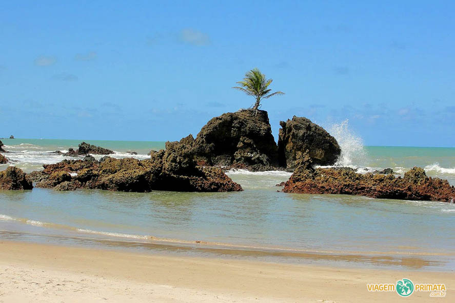 melhores-praias-brasil-tambaba-nudista