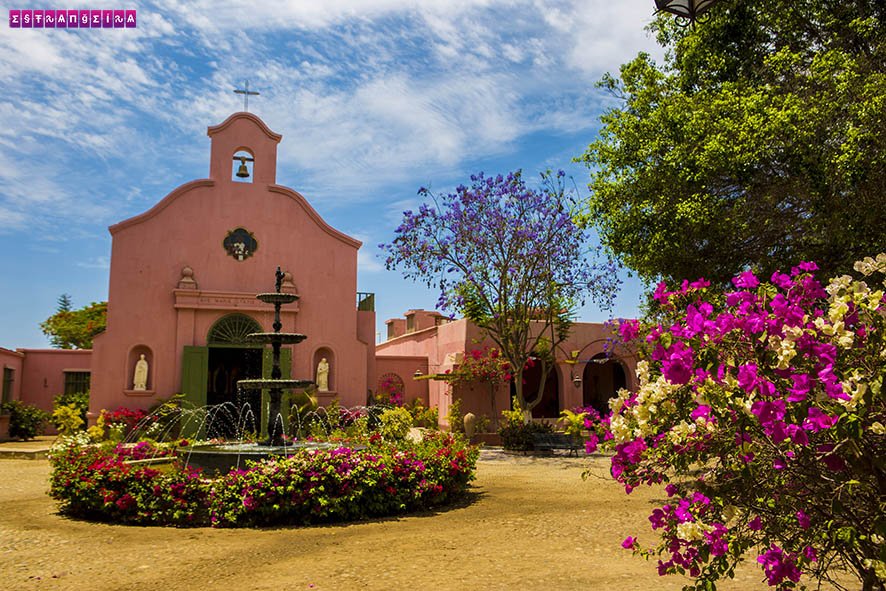 huacachina-ica-peru-vinicola-igreja