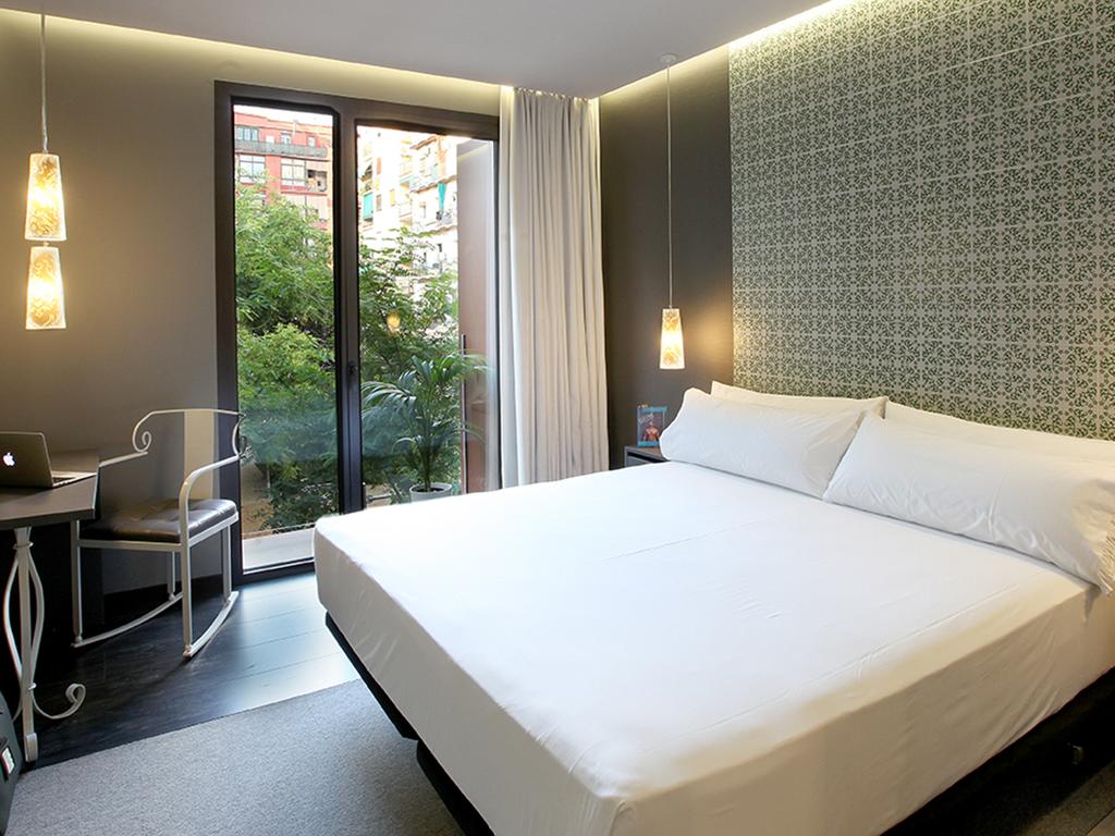 quarto-hotel-two-barcelona-lgbt