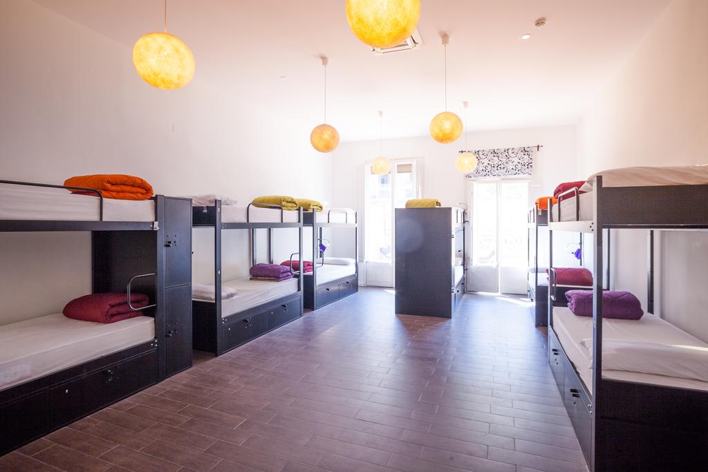 hostels-baratos-barcelona-360-arts-culture