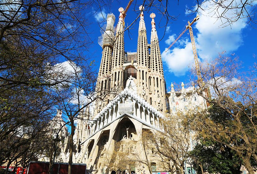 como-ir-de-barcelona-a-madrid-sagrada-familia