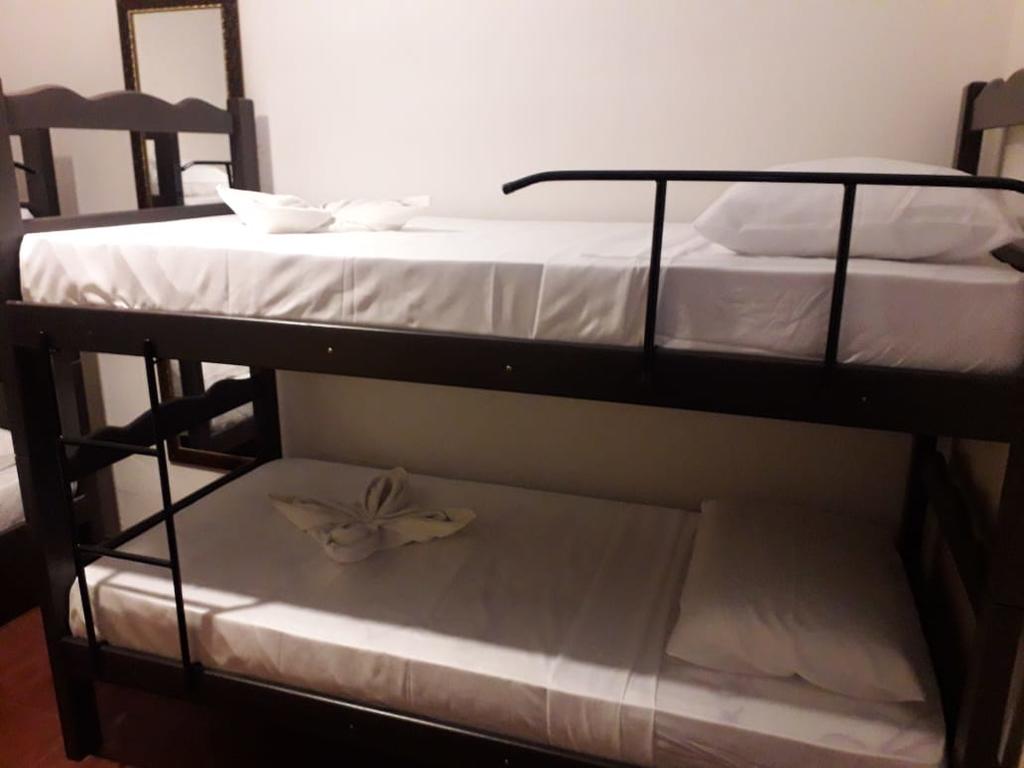 hostel-barato-em-jericoacoara-tirol-da-carol-dormitorio